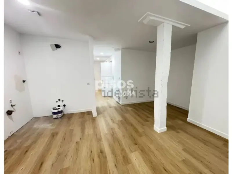 Pièces - Reformed Flat with Balcony in Bilbao's Old Town