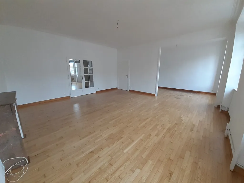 Séjour - Appartement 3 Pièces avec Jardin à Quimperlé