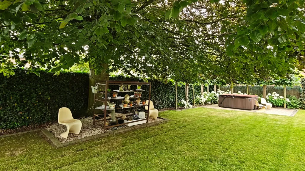 Aed - House with 60 m² Terrace in Herent