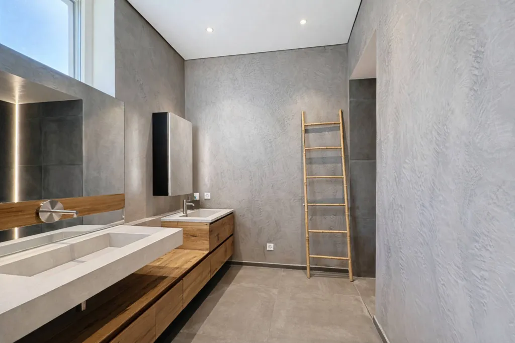 Vannitoad - Modern Villa with Lake View in Residential Area