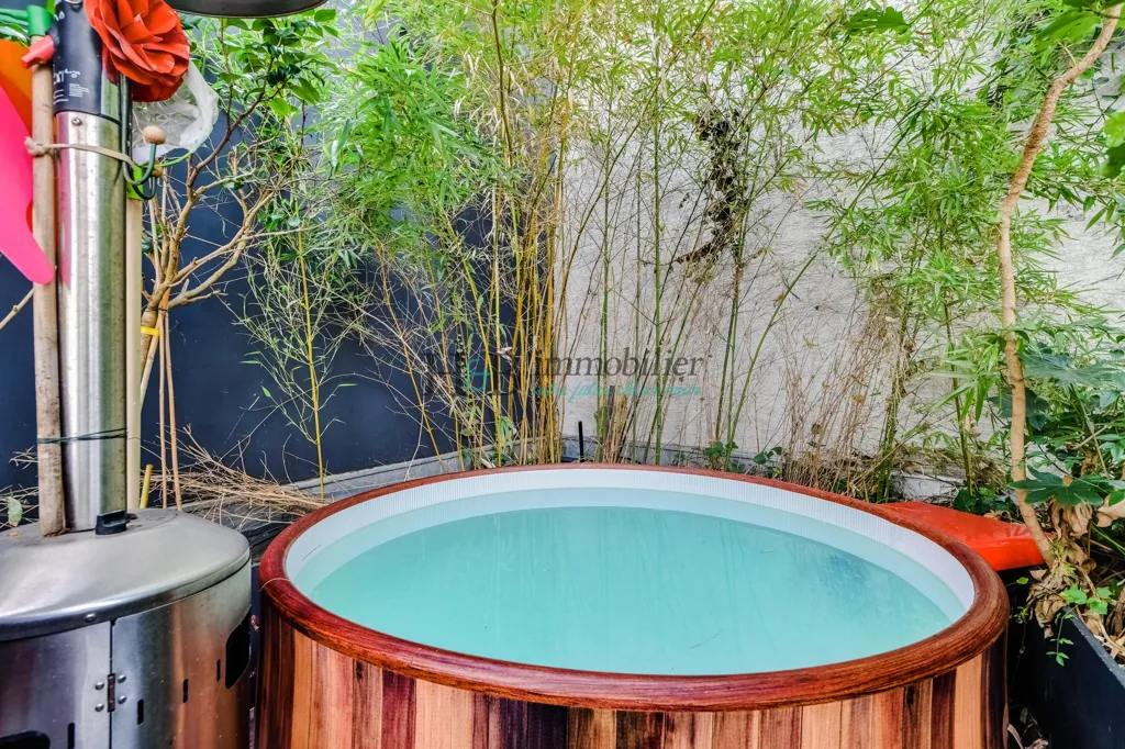 Piscine - Duplex Familial avec Terrasse et Jacuzzi à La Villette