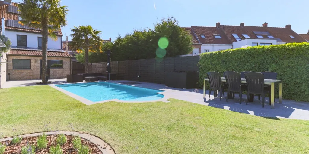 Bassein - Stylish House with Pool in Lendelede