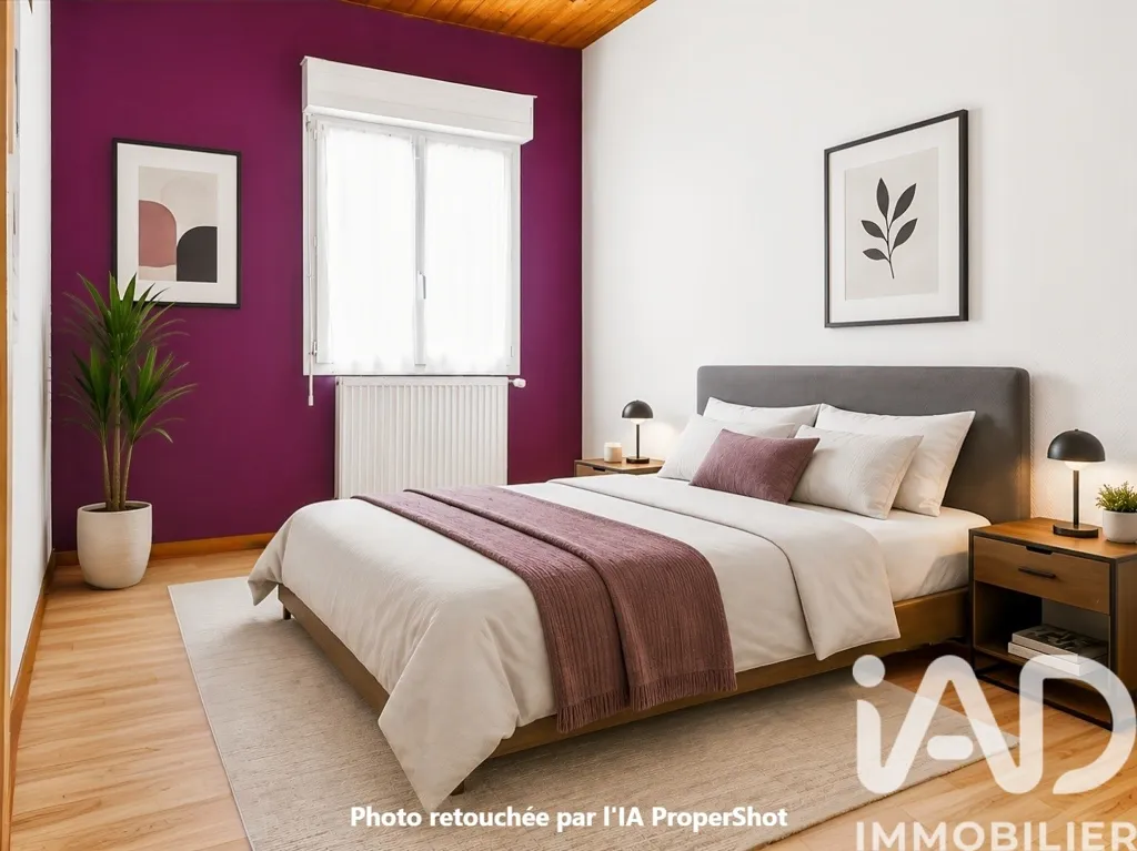 7-toaline maja asukohas Poiroux