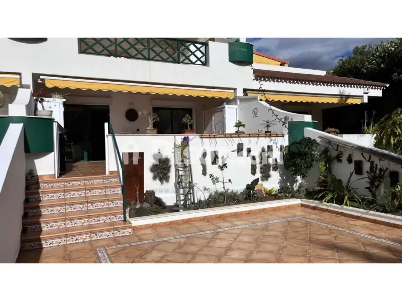 Terrace - Modernised Flat with Pool in La Paz
