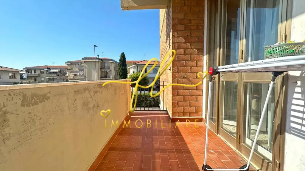 Balcone - Apartment with Triple Exposure in Cecina