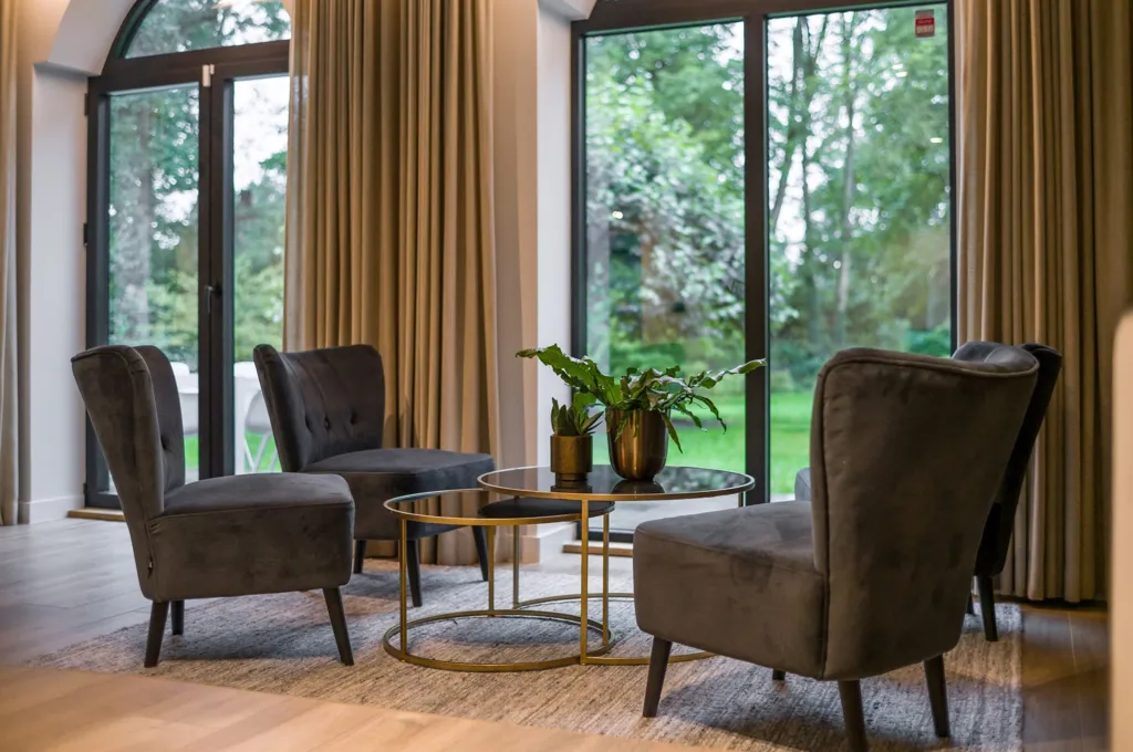 Séjour - Villa Rénovée avec Jardin à Turnhout