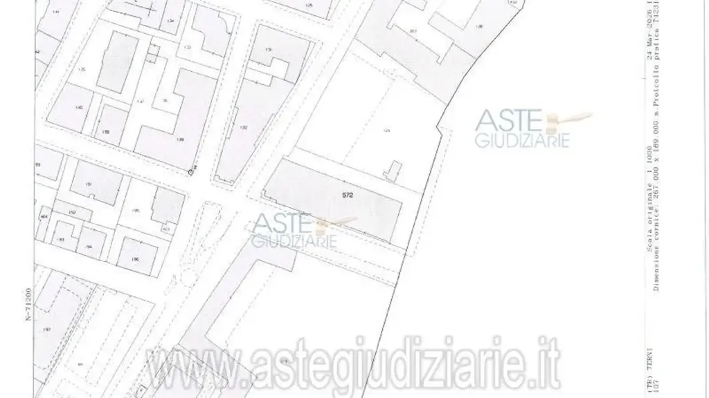 Plaan - Apartment in Terni with Auction Listing
