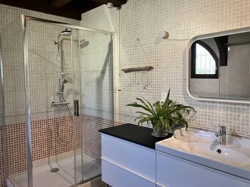 Bagni - Traditional House with Garden in Rural Setting