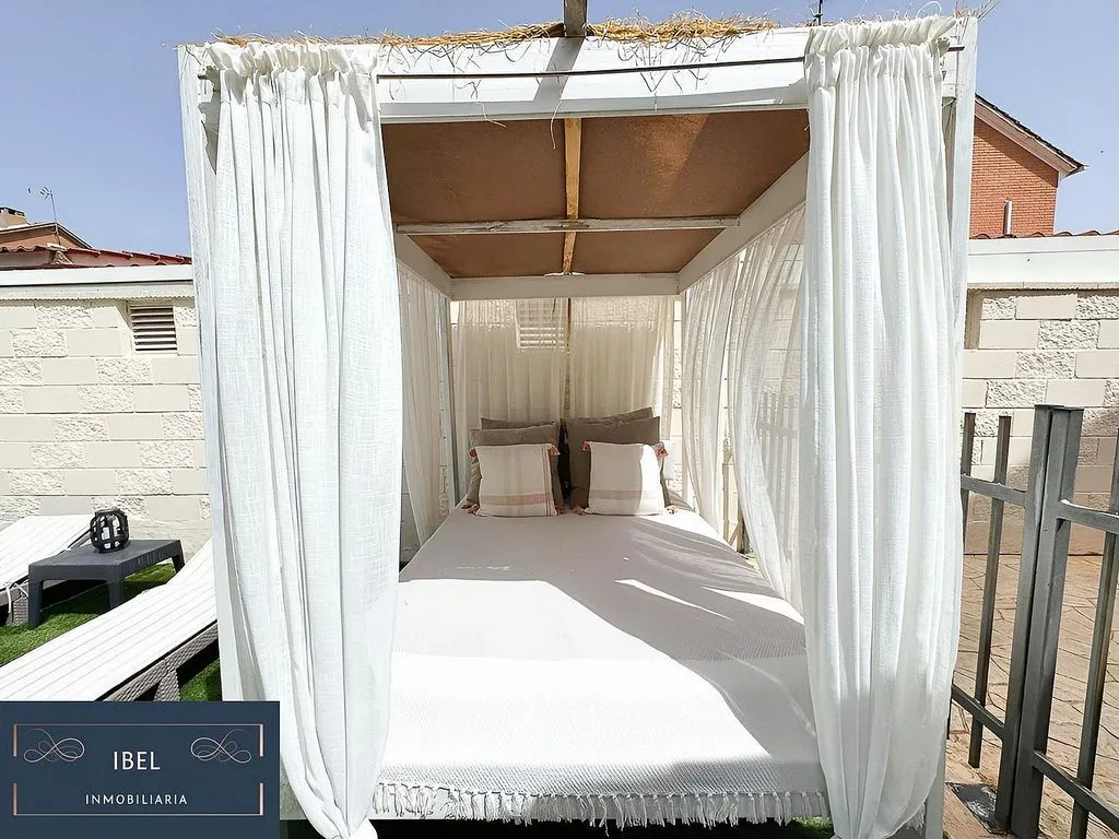 Terrazza - Detached House with Pool and Terrace in Asfain