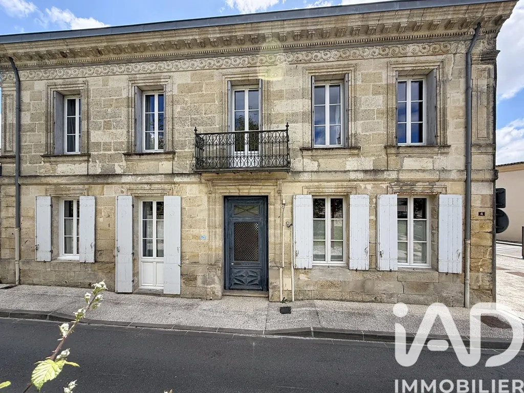 Exterior - Charming House with Pool in Saint-Seurin-de-Cadourne