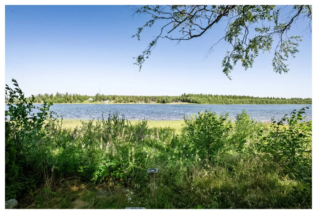 Jardin - Cottage with Waterfront in Stöcke