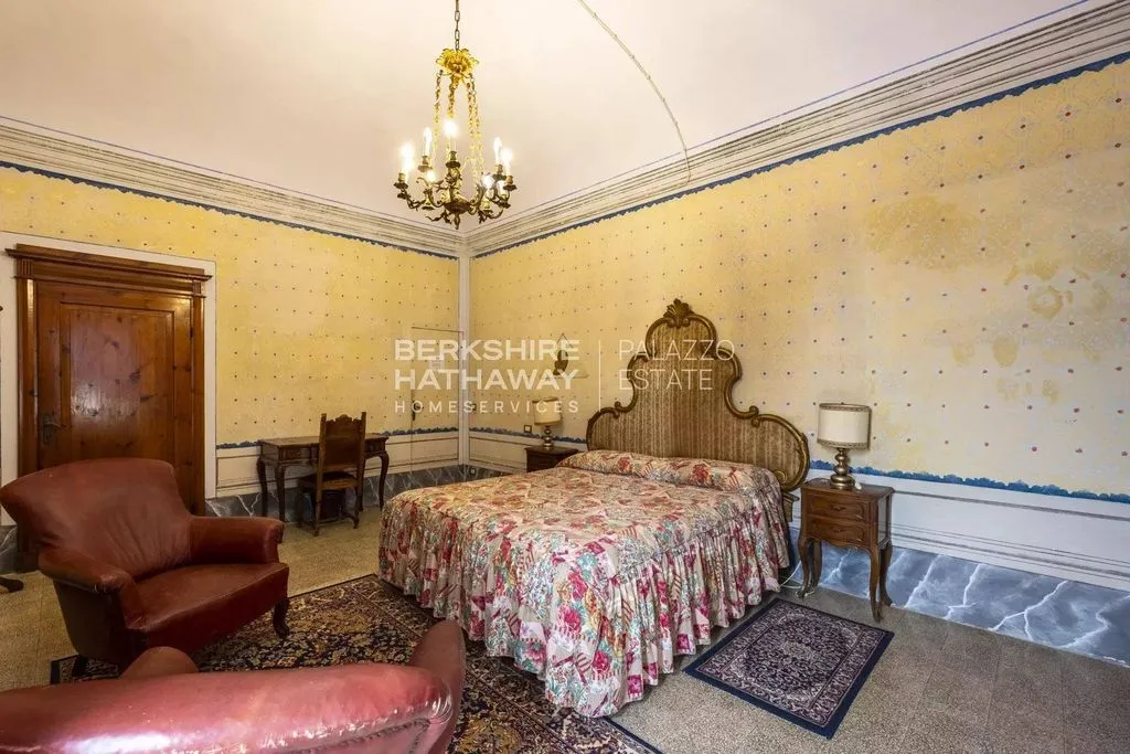 18th Century Villa with Pools in Palaia