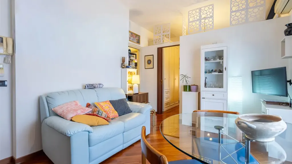 2-room apartment in IT