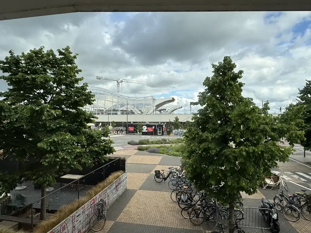 Rõdu - Office Space with Large Windows in Mechelen