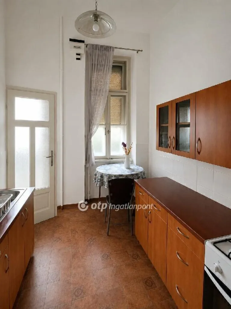Cucina - Bright Apartment with Balcony in Budapest VIII