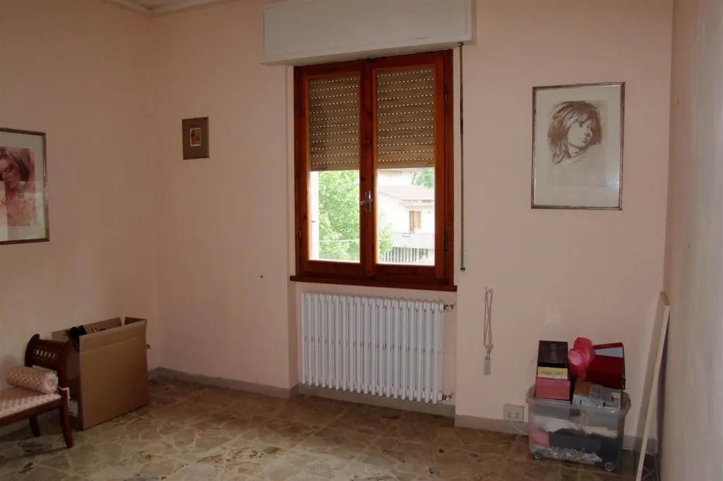 Bureau - Apartment with Private Garden in Reggello