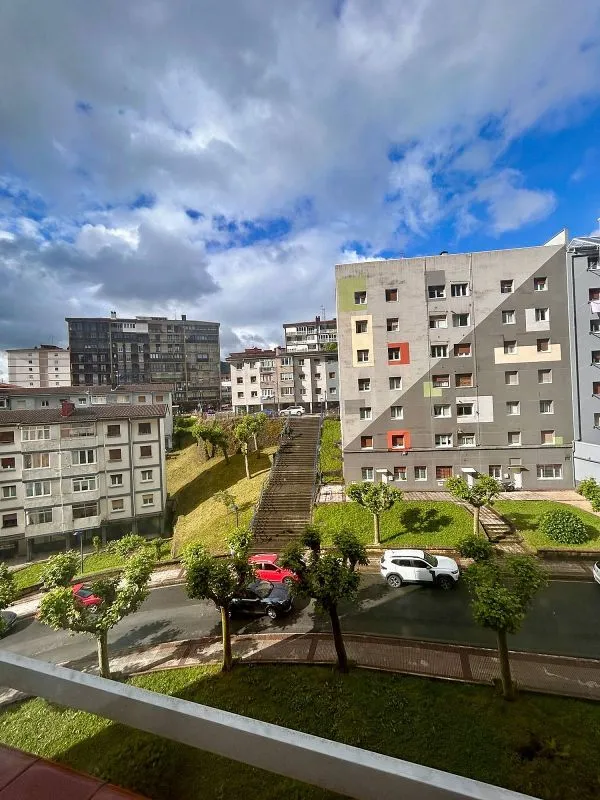 Rõdu - South-Facing Flat with Lift in Beraun - Pontika