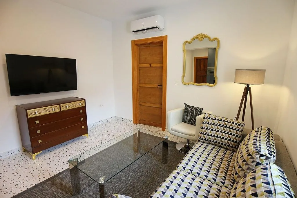 Séjour - Modern Flat with Balcony in Jaén Centre