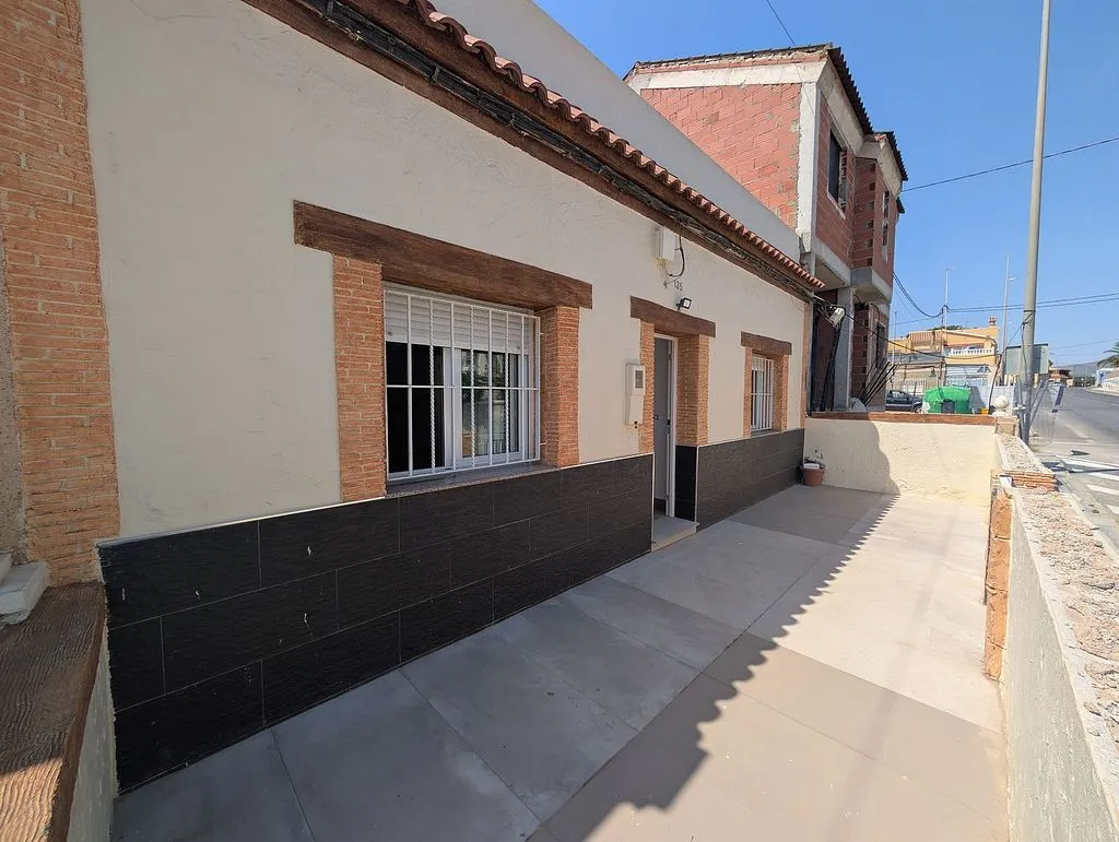 Välivaade - Semi-Detached House with Terrace in Canteras