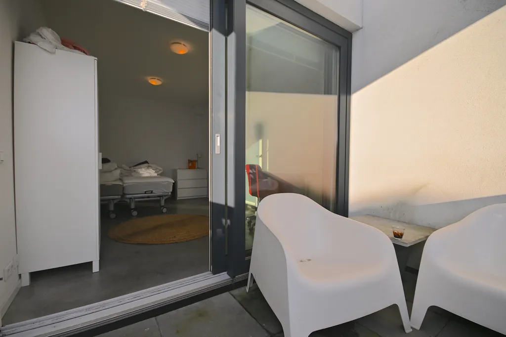 Furnished Two-Bedroom Flat with Balcony in Groningen