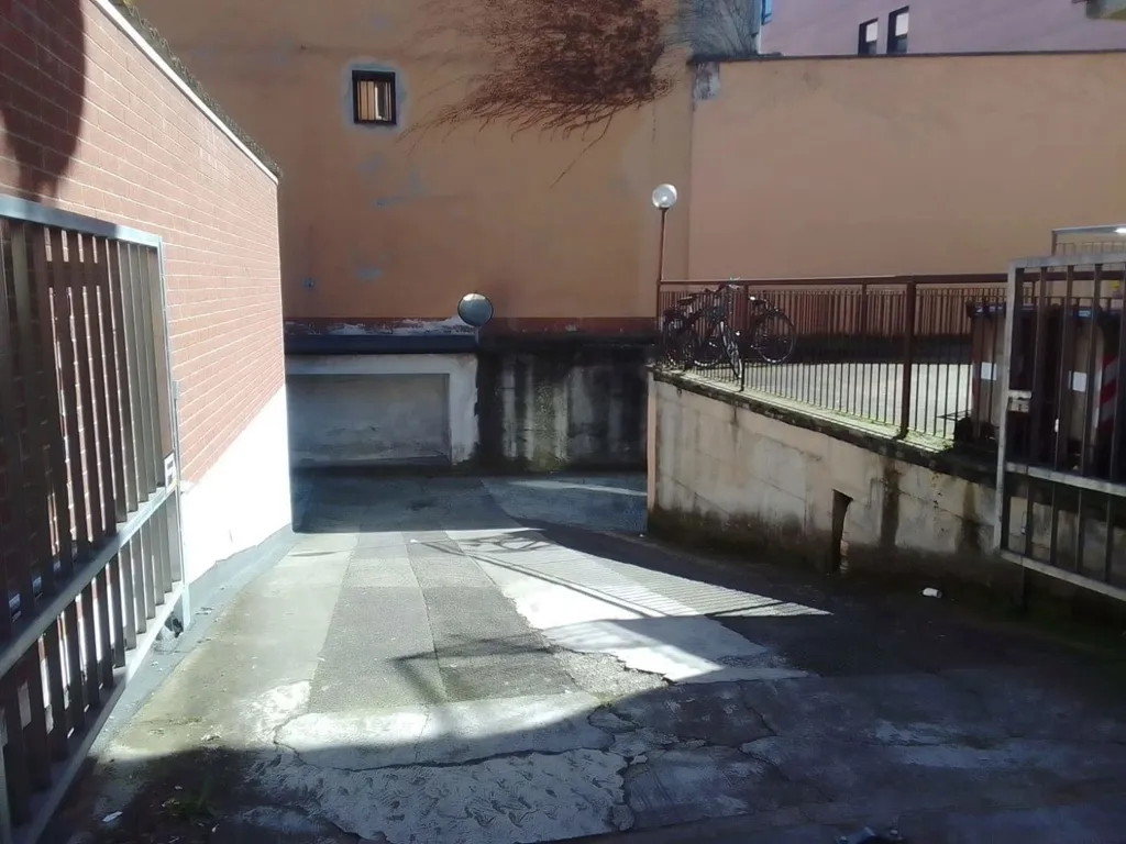 Välivaade - Box in San Sepolcro, Piacenza