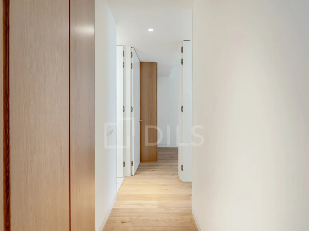 Esik - Luxury Flat with Historic Facade in Chiado, Lisbon