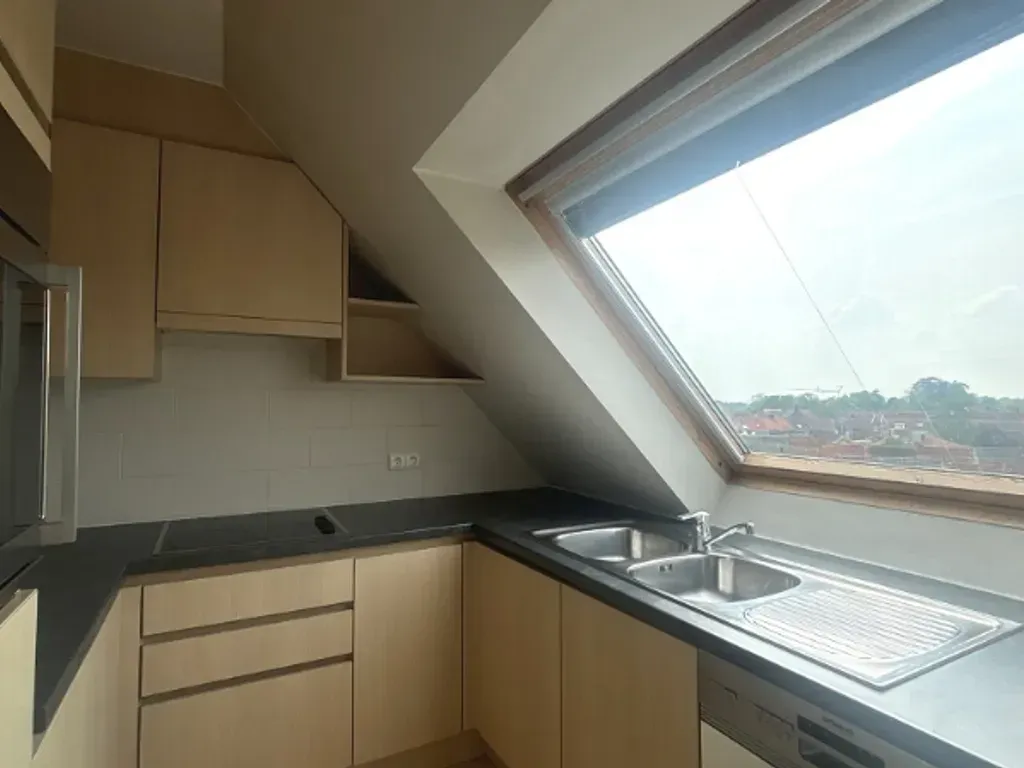 Köök - Penthouse with South-Facing Terrace in Roeselare