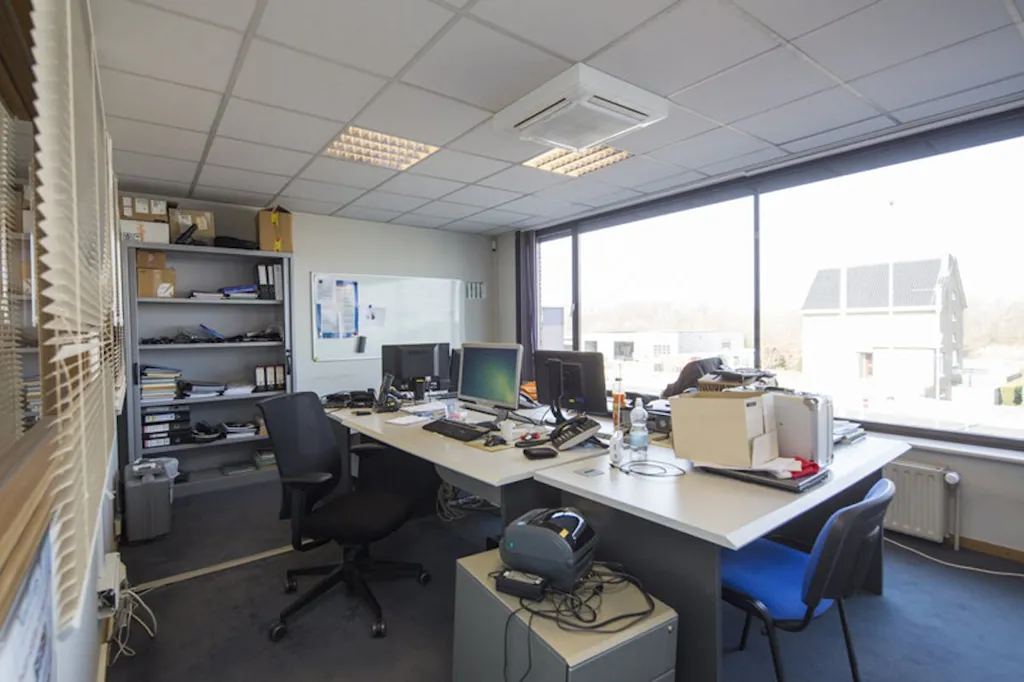 Kabinet - Office Building with Parking in Harelbeke