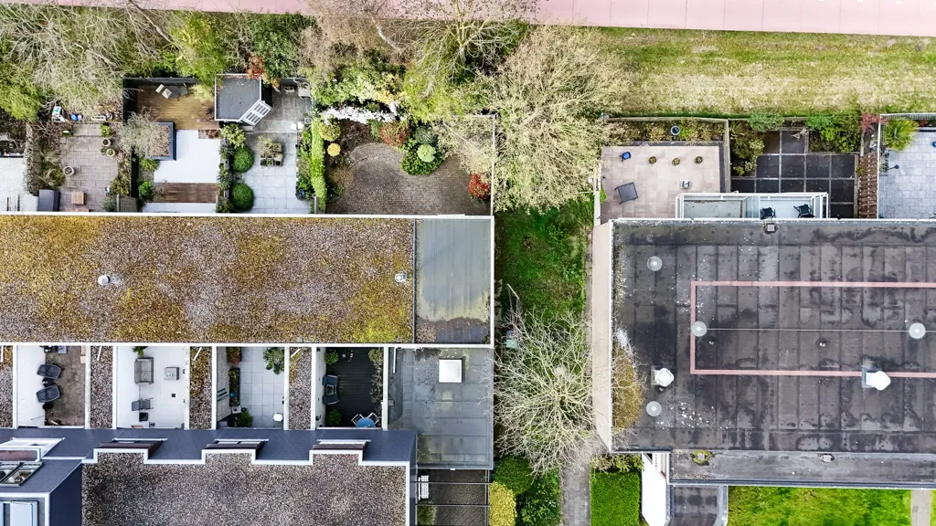 Õhuvaade - Playfully Designed Corner Home with Patio in Leiderdorp