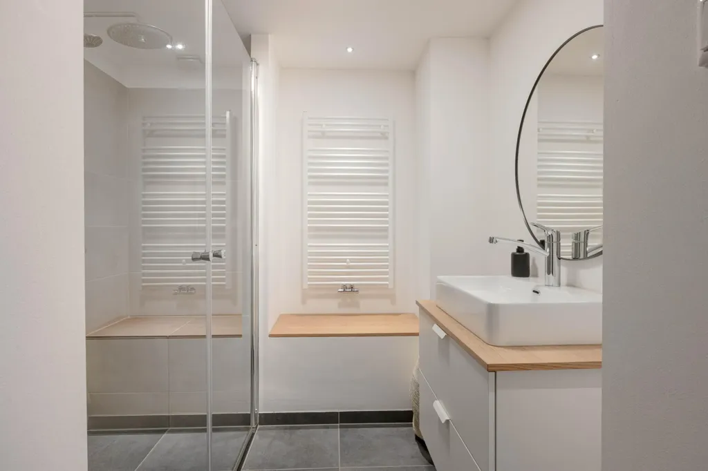 Salles de bain - Characterful Apartment with Garden in Vreewijk