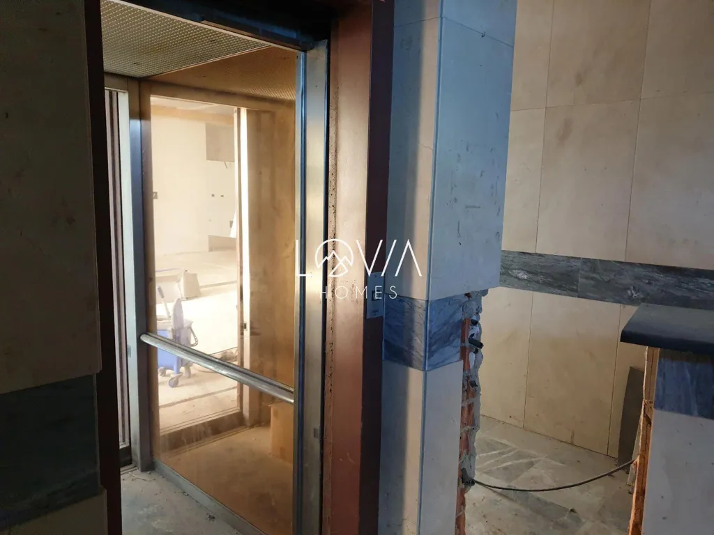 Entrée - Hotel Project with 28 Rooms in Grado