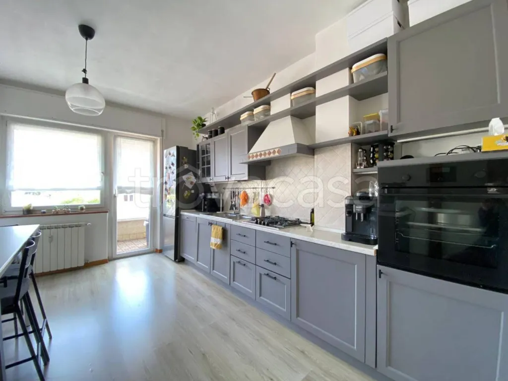 Köök - Penthouse with Panoramic View in Gorizia Centre