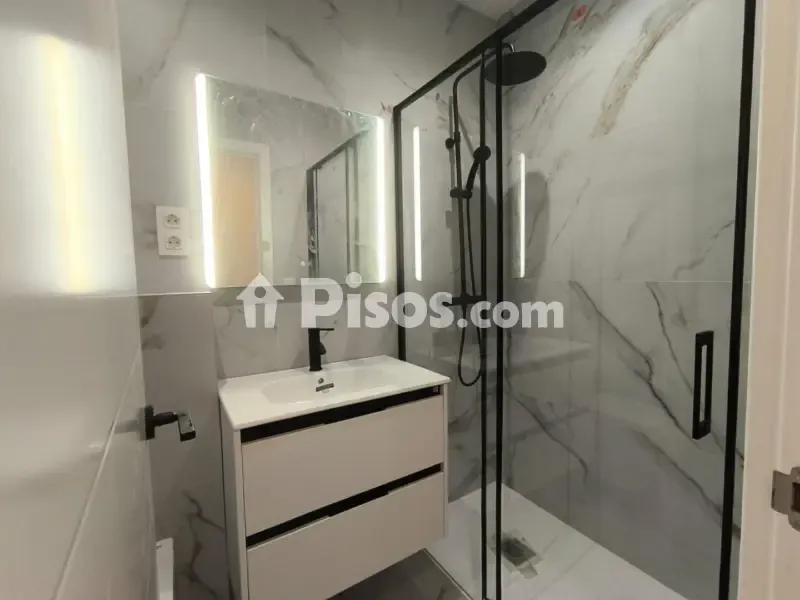Salles de bain - Renovated Flat with Balcony in Barakaldo Centre