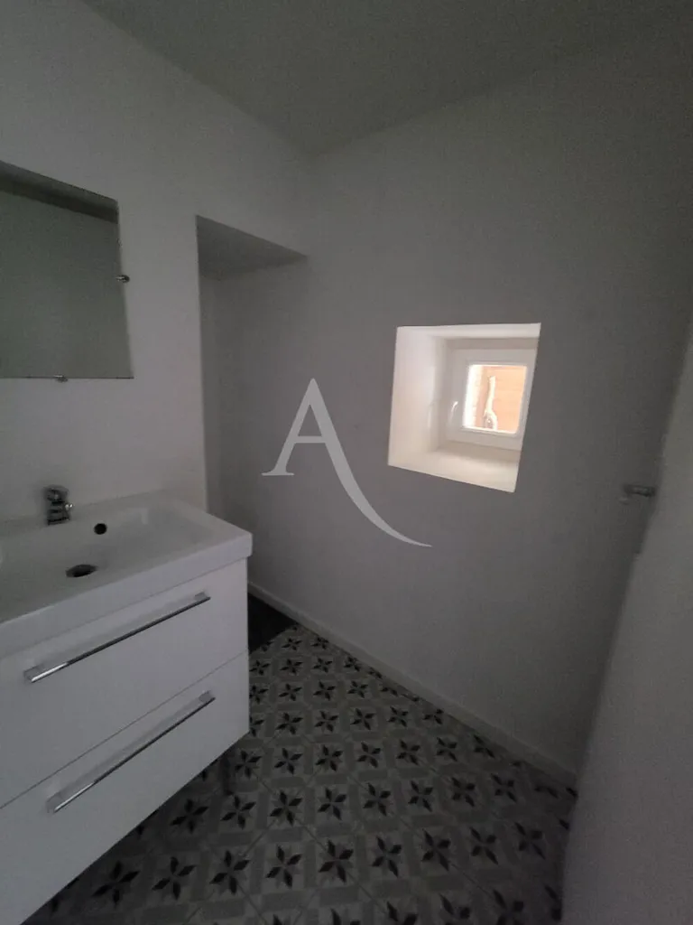 Salles de bain - Appartement Rénové au Centre d'Abbaretz