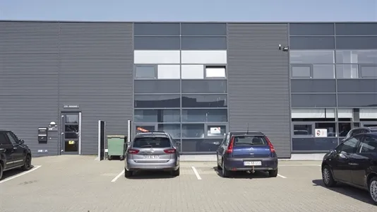 Välivaade - Office Space with Large Windows in Odense SØ