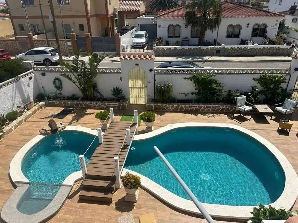 Bassein - Chalet with Pool and Terrace in Miami Platja