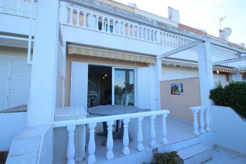 Terrass - Terraced House with Pool in Calle Bruselas