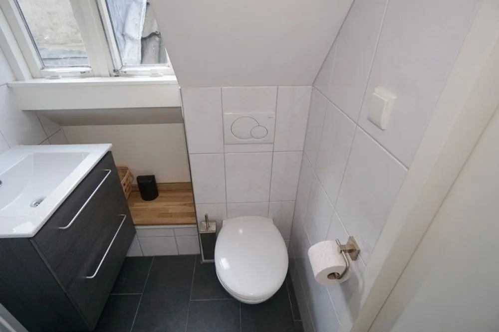 Vannitoad - Furnished Apartment with Balcony in Rotterdam