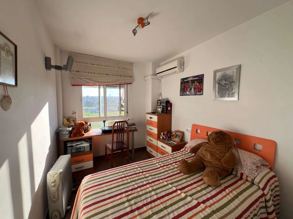 Magamistoad - South-Facing Flat with Garage in Andújar