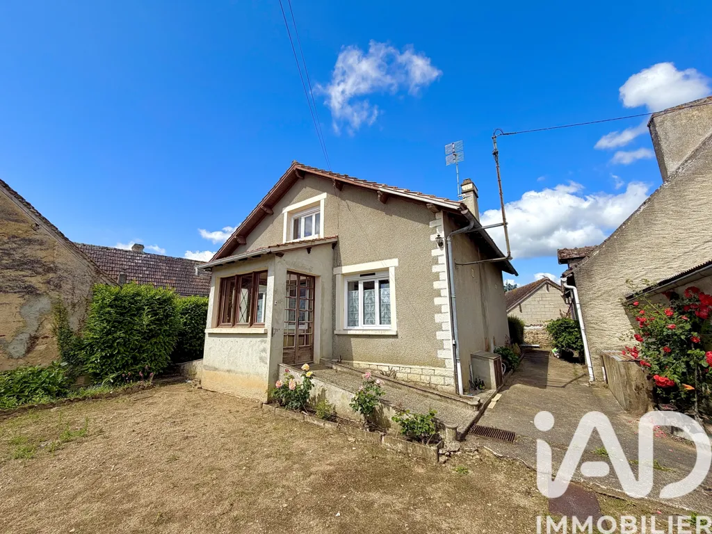 Exterior - Village House in Douadic with Garden