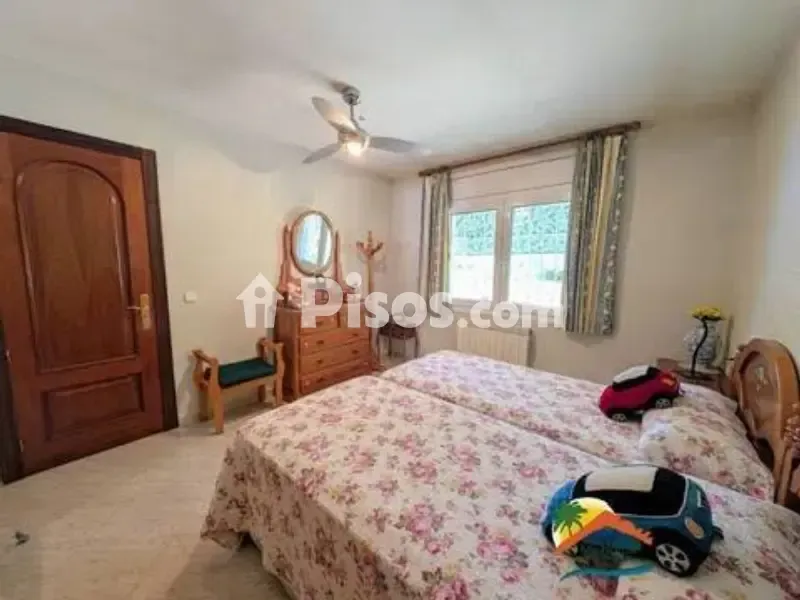 Chambres - Chalet with Pool and Solar Panels in Cala Canyelles