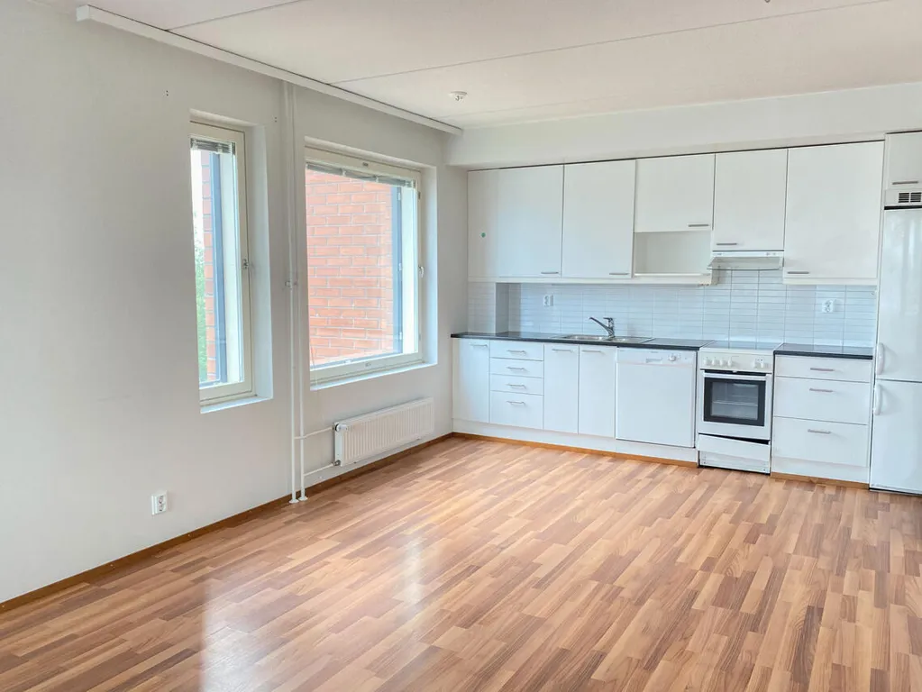 Köök - Bright Apartment with Balcony in Jokiniemi, Vantaa