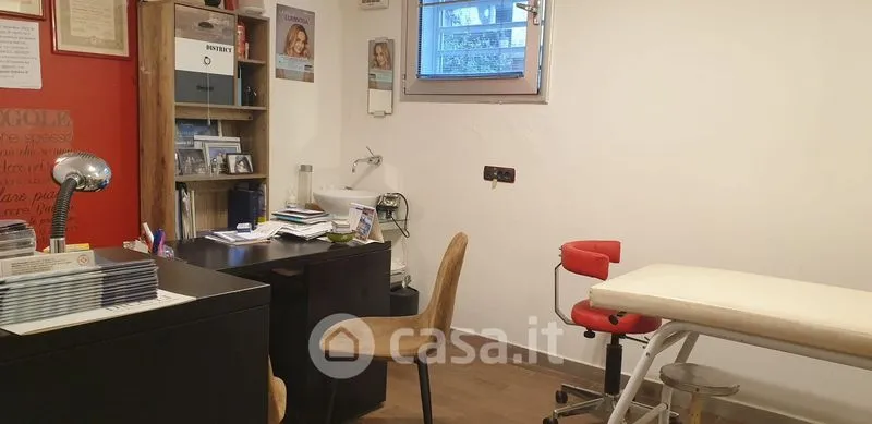 Kabinet - Two Apartments with Private Courtyard in Bari