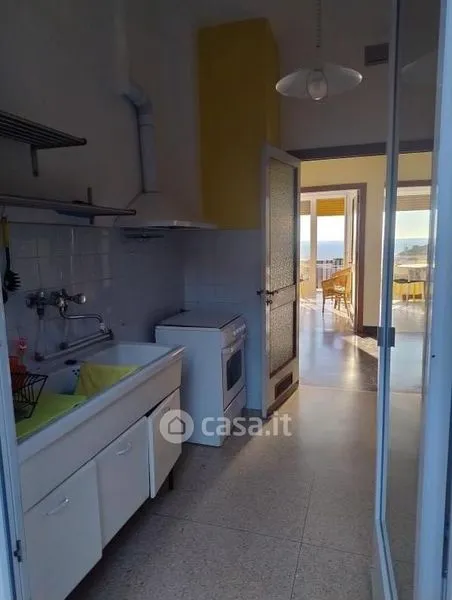 Cuisine - Spacious Apartment with Sea View in Celle Ligure