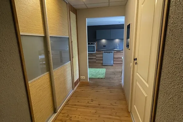 Esik - Modernised Flat with Balcony in Rakvere