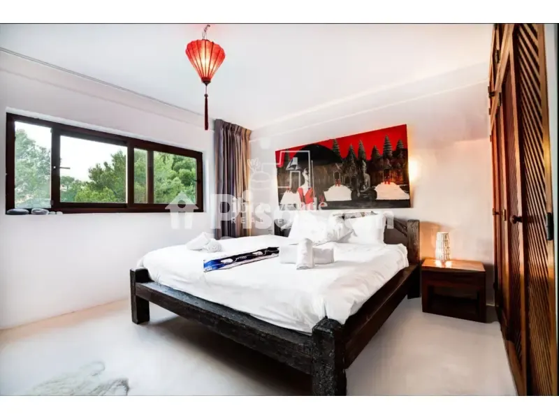 Bedrooms - Villa with Sea Views in Cap Martinet