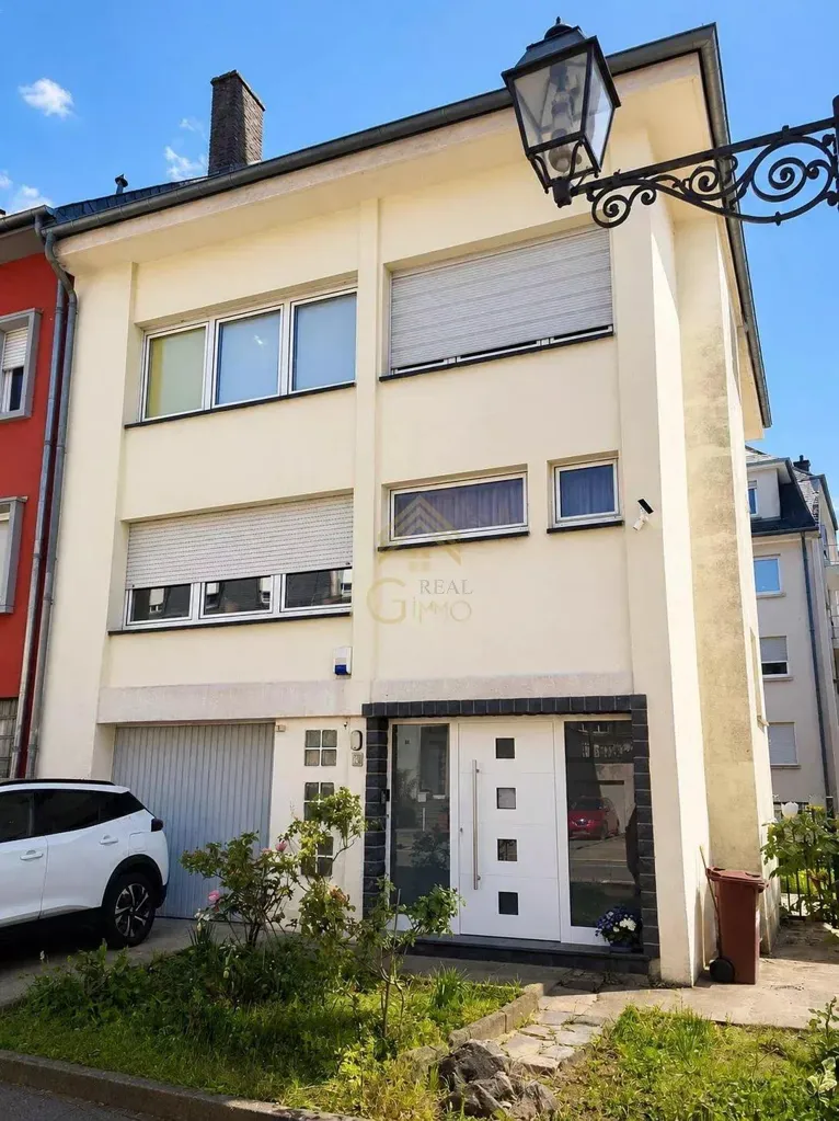 Extérieur - Maison 3 Chambres avec Jardin à Howald