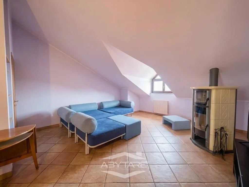 Pièces - Two-Level Apartment with Terraces in Nichelino