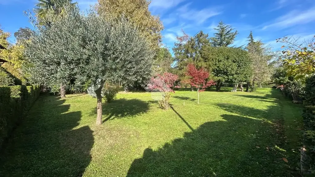 Aed - Historic Villa with Garden in Codroipo