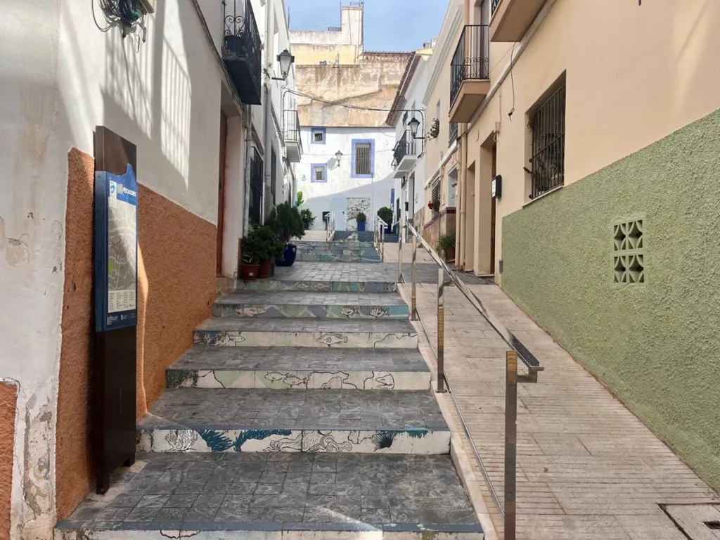 Toad - Townhouse for Renovation in Calpe's Old Town
